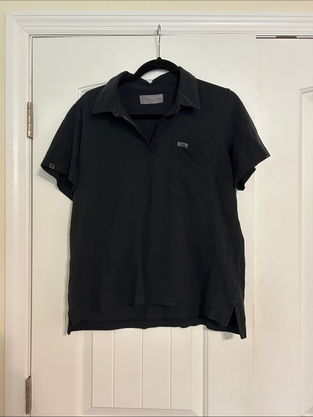 Figs Women's Black Tailored Scrubs Polo.
